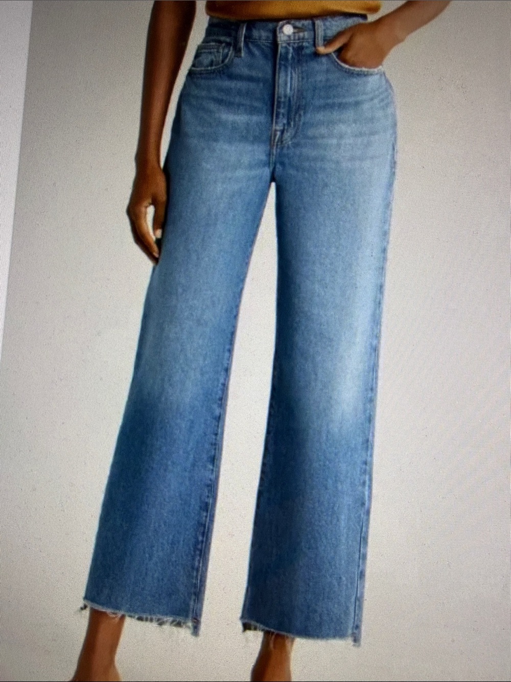 Frame Le Jane Crop Raw Hem Most sought after Jean 32W Best Selling Autumn Ready